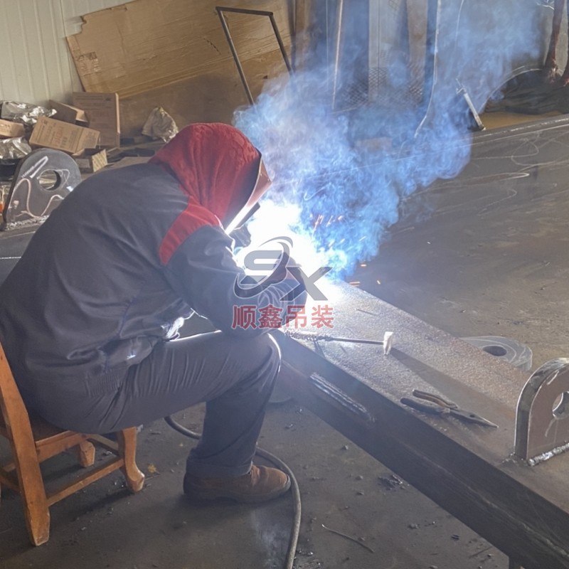 吊具生產(chǎn)車間